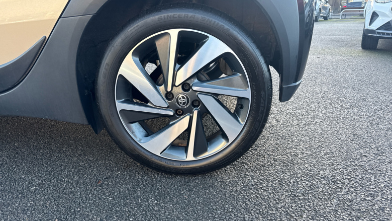 Toyota Aygo X 1.0 VVT-i Edge 5dr Auto Petrol Hatchback